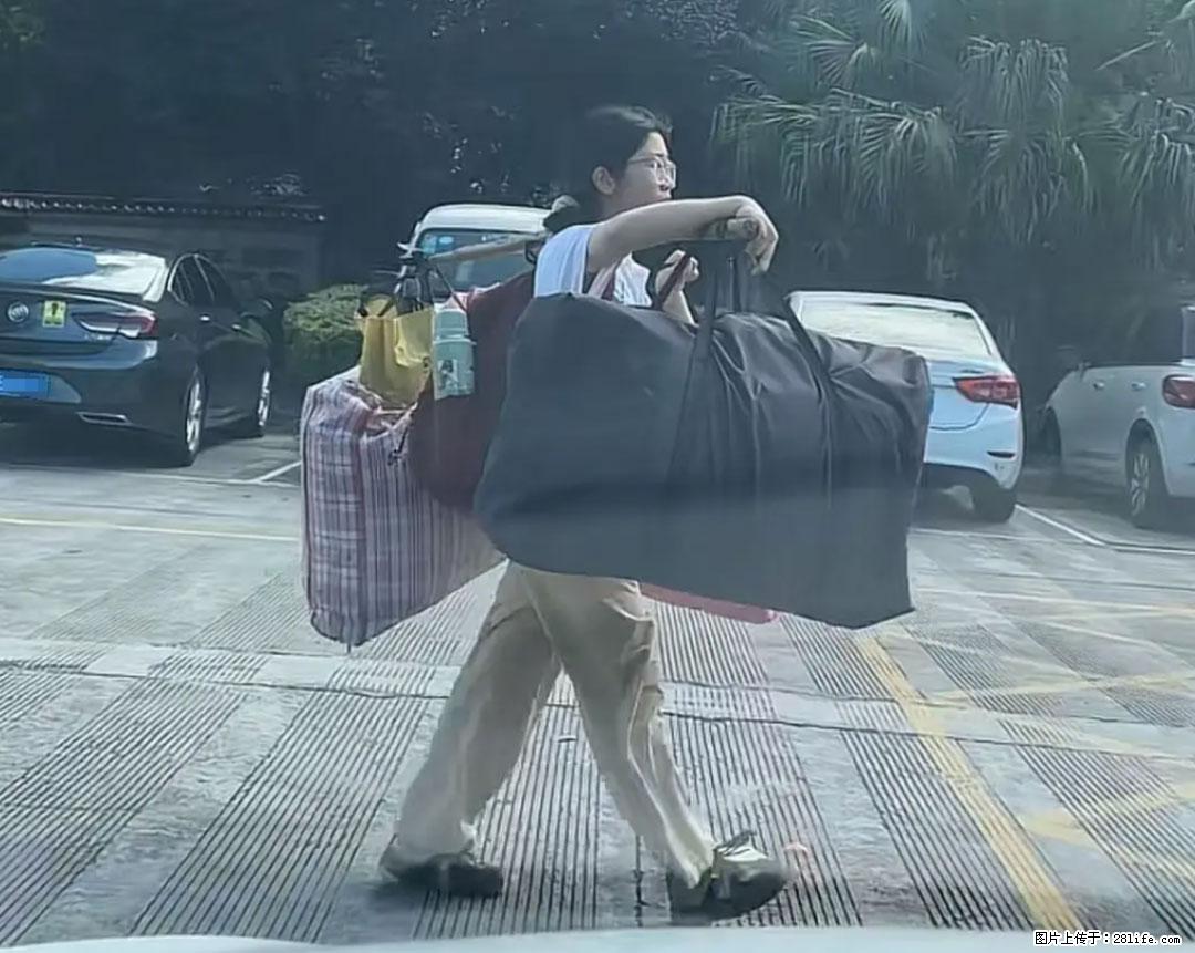 全网追的“扁担女孩”，找了一份暑假工，时薪12元 - 福州生活资讯 - 福州28生活网 fz.28life.com