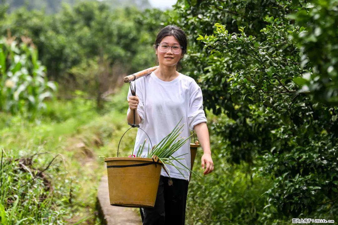 全网追的“扁担女孩”，找了一份暑假工，时薪12元 - 福州生活资讯 - 福州28生活网 fz.28life.com